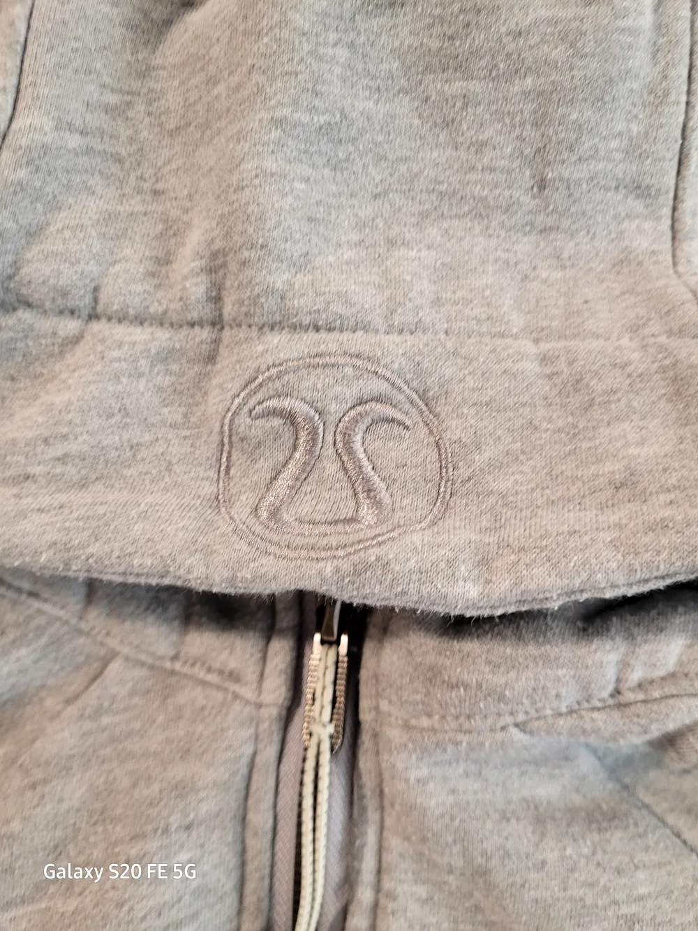 lululemon athletica Light Grey Full-Zip Scuba